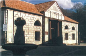 L'ingresso restaurato delle Ferriere