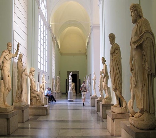 SUD: QUEGLI STRANI ACCORDI AL MUSEO ARCHEOLOGICO DI NAPOLI